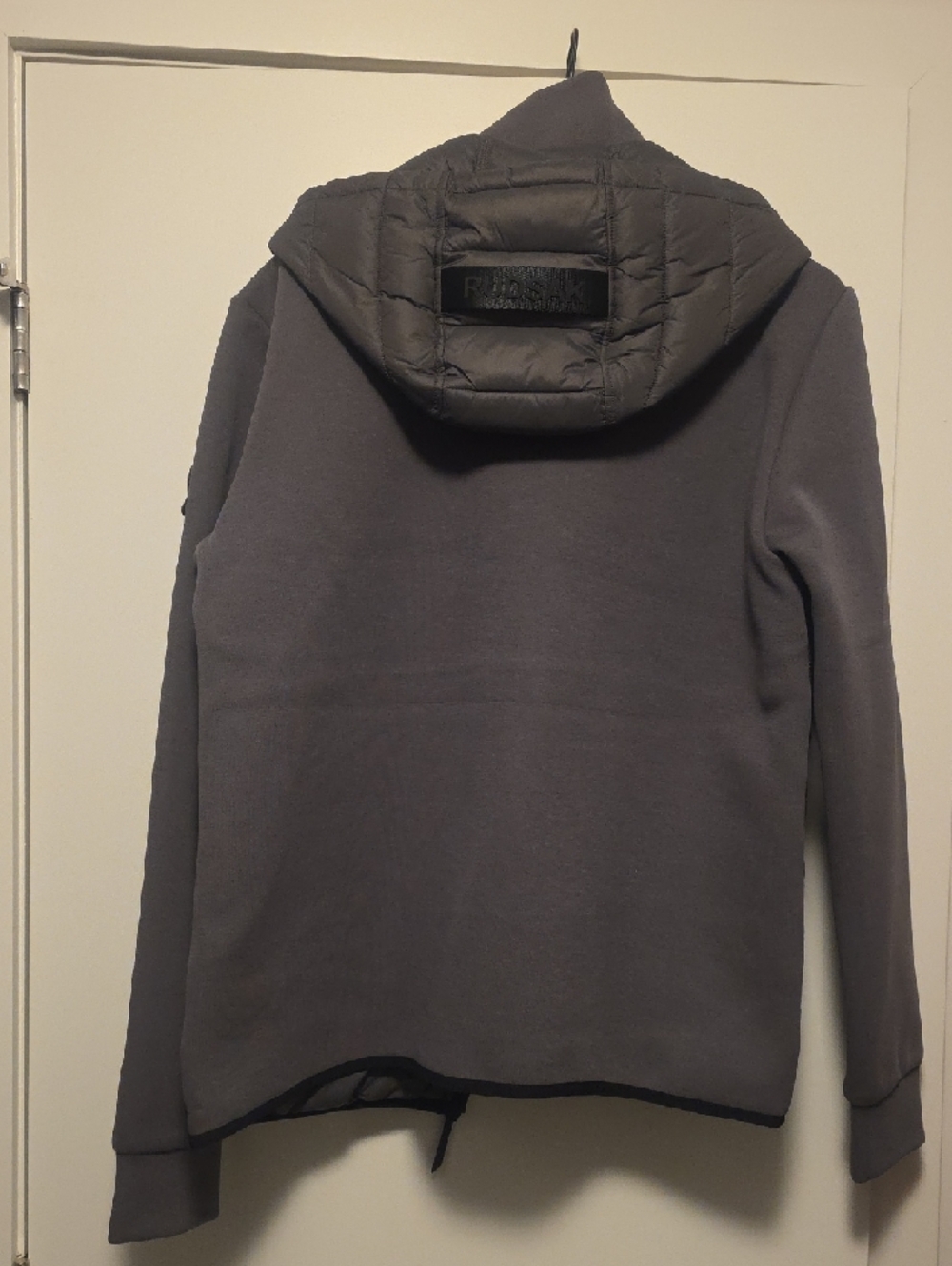 New. RUDSAK . Men's Quilted Hooded Puffer Jacket - Gray - Picture 4 of 5
